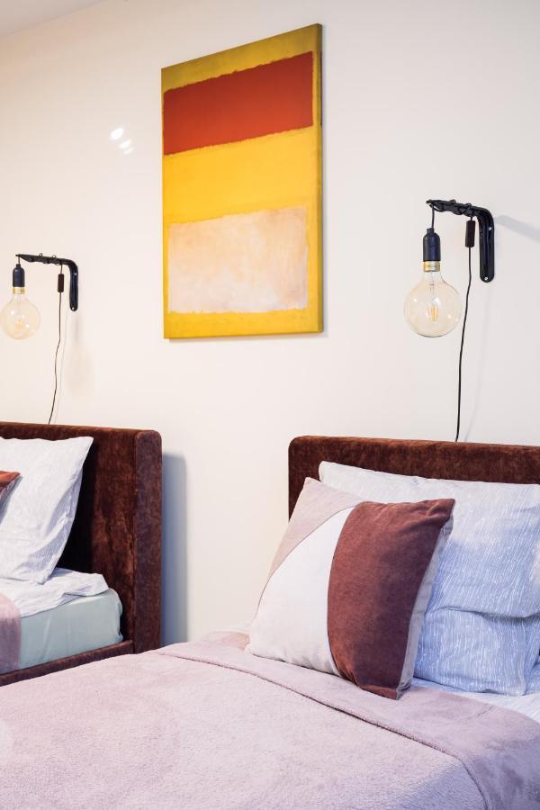 Rothko Apartment/8 Guests/4Bedrooms/Riga Old Town Exteriör bild